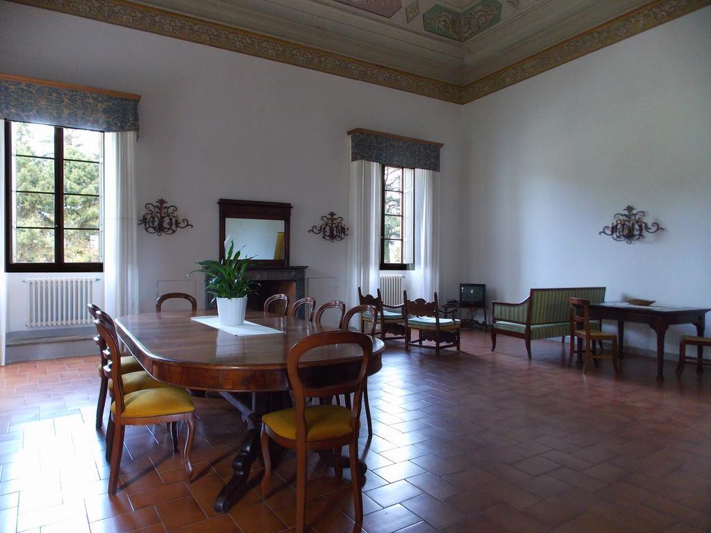 Villa Senni Скарперия Екстериор снимка