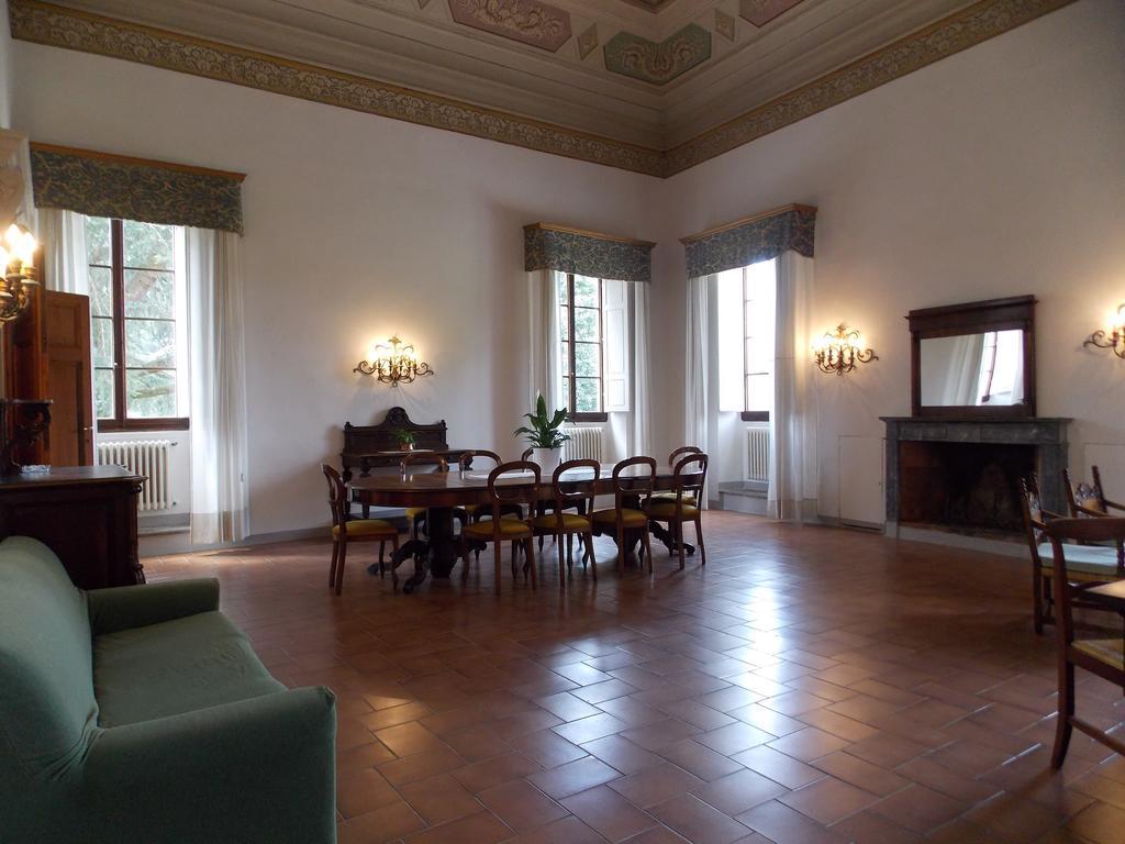 Villa Senni Скарперия Екстериор снимка