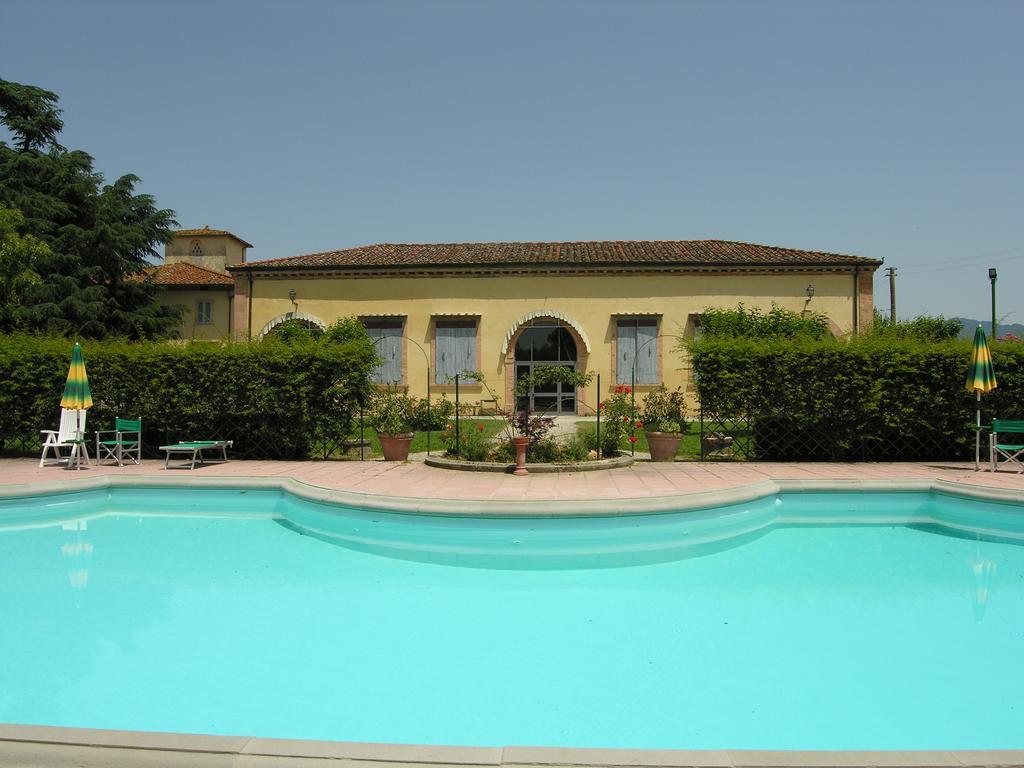 Villa Senni Скарперия Стая снимка